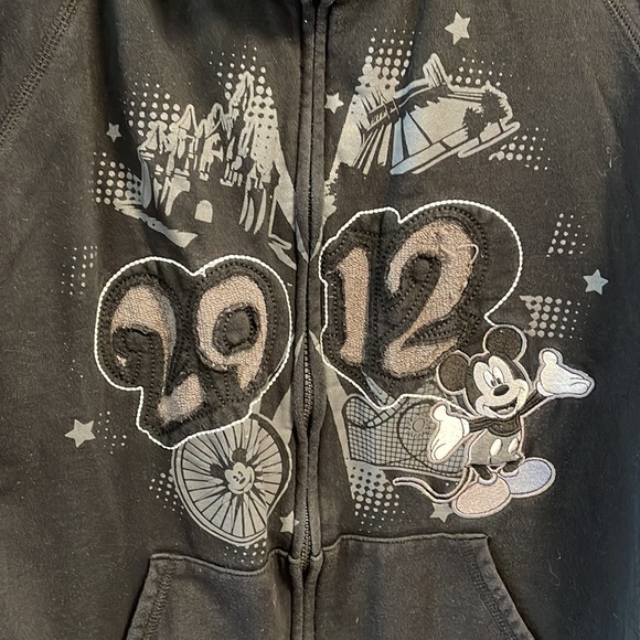 Disney Mickey Mouse Disneyland Resort black zip up sweater size M - Picture 2 of 6